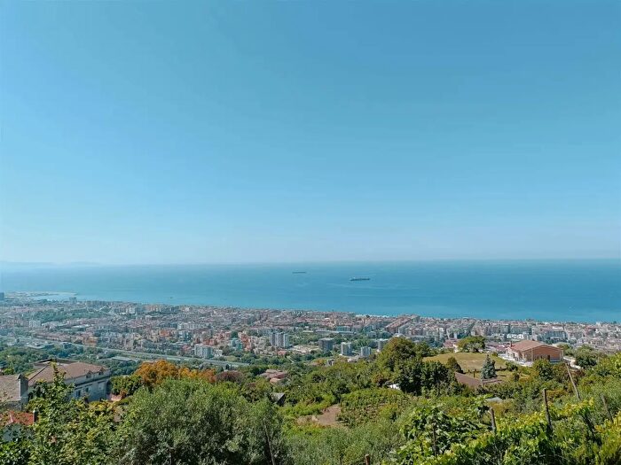 Appartamento quadrilocale in vendita in Salerno
