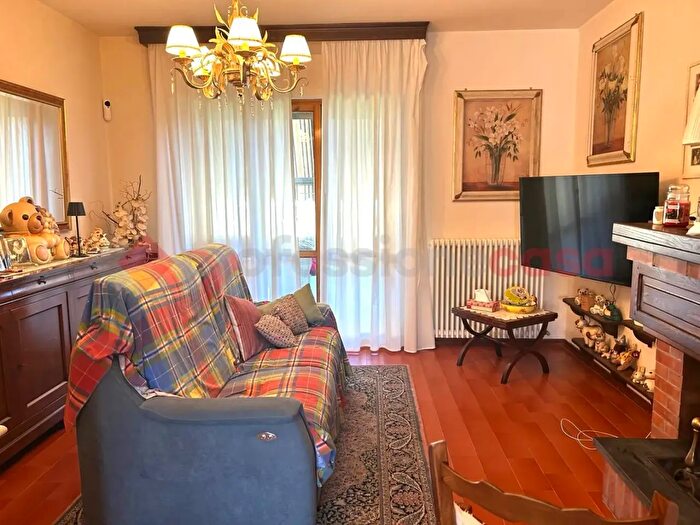 Appartamento quadrilocale in vendita in Giovanni XXIII, Castelnuovo Di Garfagnana