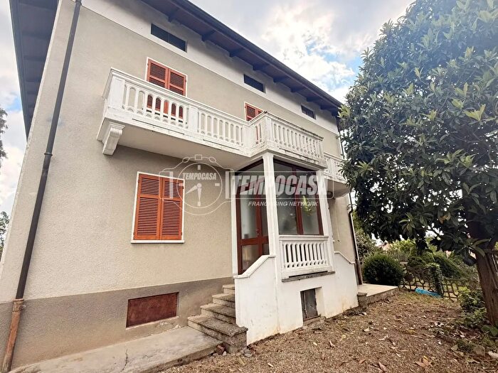 Casa con 5 locali in vendita in Via Valle dellAcqua Edis, Lessona