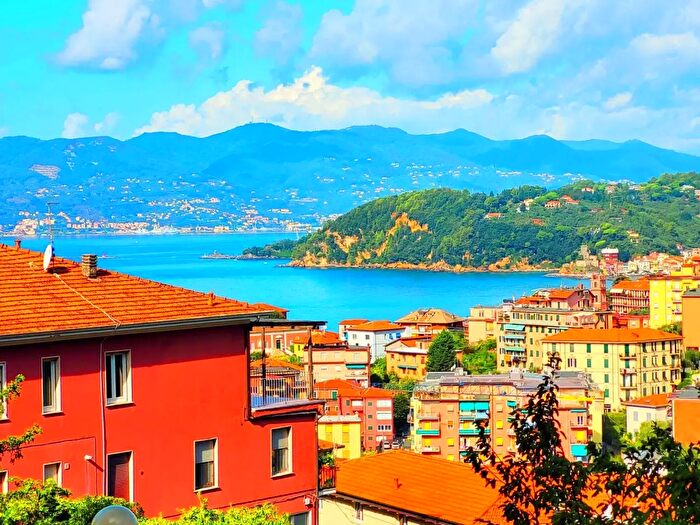 Appartamento quadrilocale in affitto in Lerici