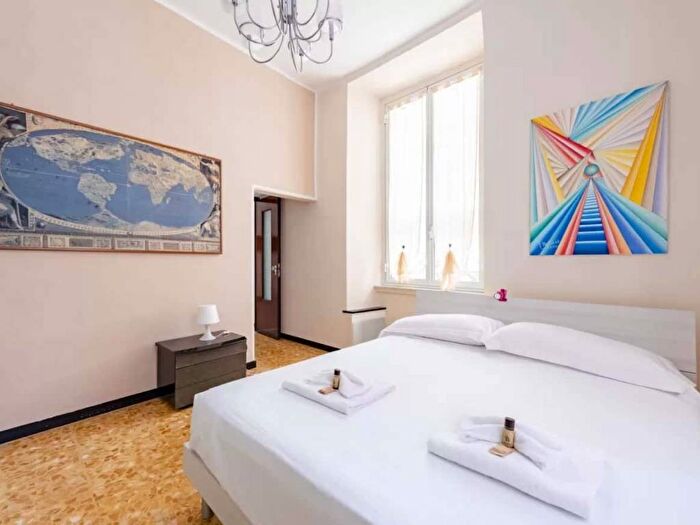 Appartamento trilocale in affitto in Piazza Inferiore del Roso, Prè, Genova