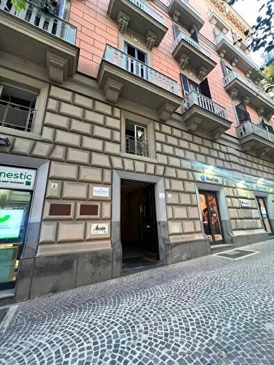Appartamento quadrilocale in affitto in Via Domenico Cimarosa, Vomero, Napoli