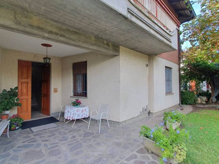Casa con 5 locali in vendita in Via Sant'Anna, Centro, Cavezzo