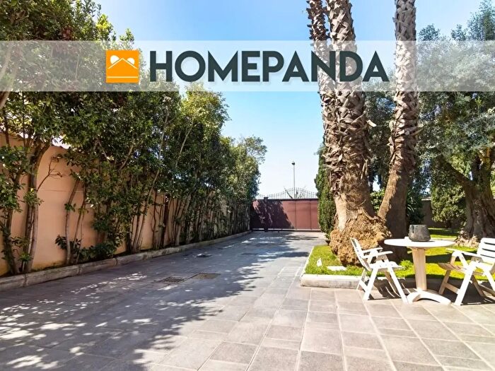 Casa con 8 locali in vendita in Via Mezzagni, Castel Volturno