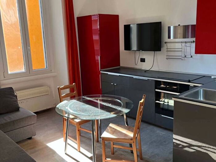 Appartamento bilocale in affitto in Via Messina, Paolo Sarpi, Milano