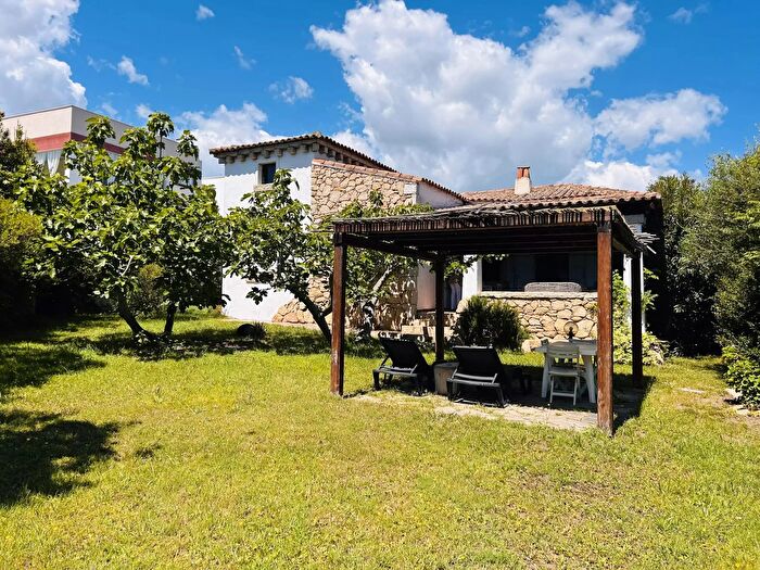 Casa quadrilocale in vendita in Olbia