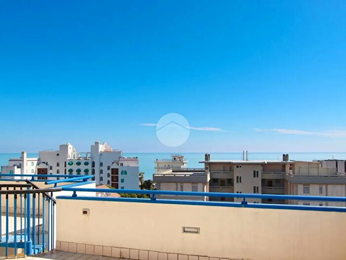 Appartamento trilocale in vendita in Via Puccini, San Benedetto Del Tronto