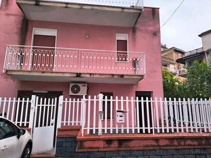 Appartamento con 5 locali in vendita in Via Ragusa, Carini