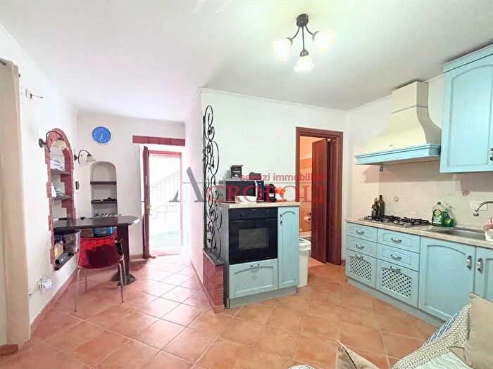 Appartamento bilocale in vendita in Piazza delle Rupi, Anguillara Sabazia