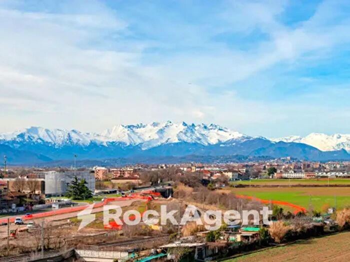 Appartamento bilocale in vendita in Via La Thuile, Torino