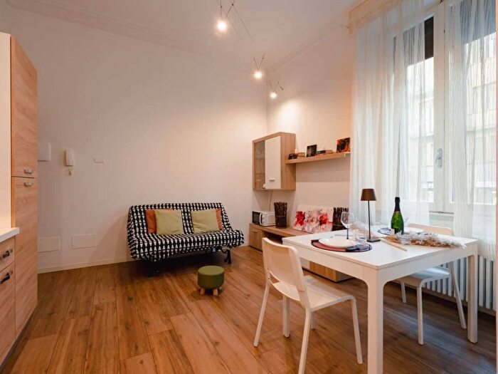 Appartamento bilocale in affitto in Via Agnolo Poliziano, Libertà Savonarola, Firenze