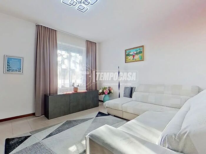 Appartamento quadrilocale in vendita in Via Fratelli Bandiera, Lissone