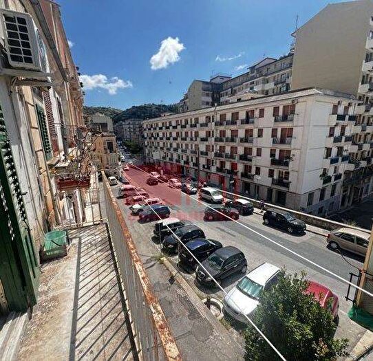 Appartamento trilocale in affitto in Via Vittorio Veneto, Modica Bassa, Modica