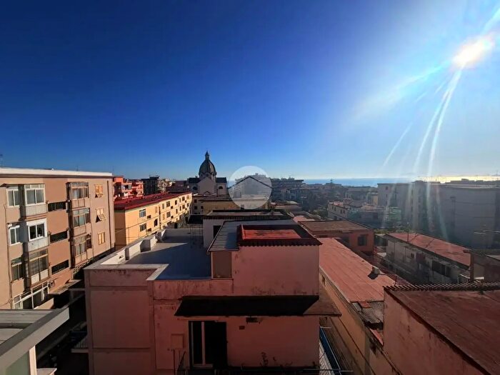 Appartamento con 5 locali in vendita in Via Sant'Antonio, Torre Del Greco