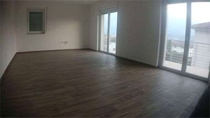 Appartamento quadrilocale in affitto in VIA CANDIOLI, Centro, Pomarolo