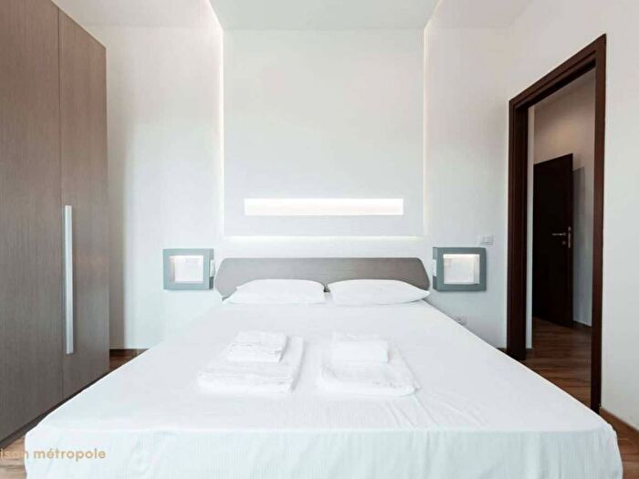 Appartamento trilocale in affitto in Via Giacomo Quarenghi, Gallaratese, Milano