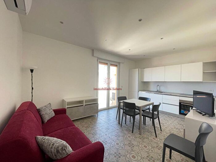 Appartamento bilocale in affitto in Via Giuseppe Garibaldi, Centro, Varazze