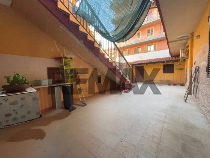 Appartamento bilocale in vendita in Via Petrella, Catania