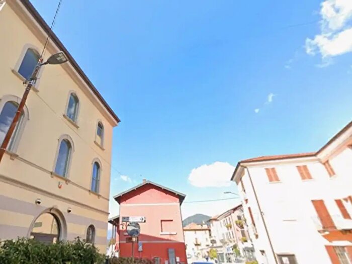 Appartamento bilocale in affitto in Via Piave, Porto Ceresio