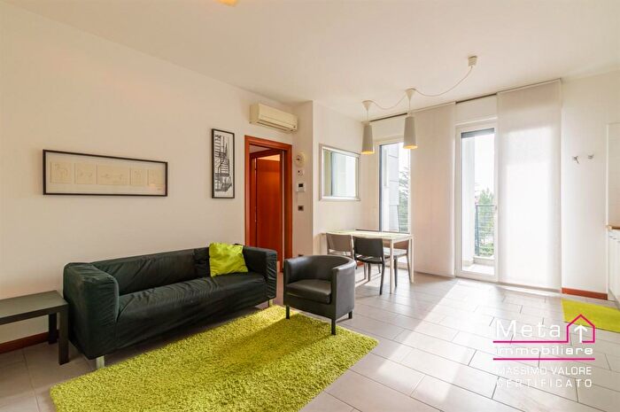 Appartamento bilocale in affitto in Via Battisti, San Donato Milanese