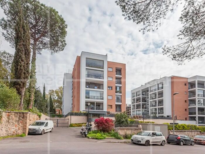 Appartamento bilocale in affitto in Via Bogliasco, Roma