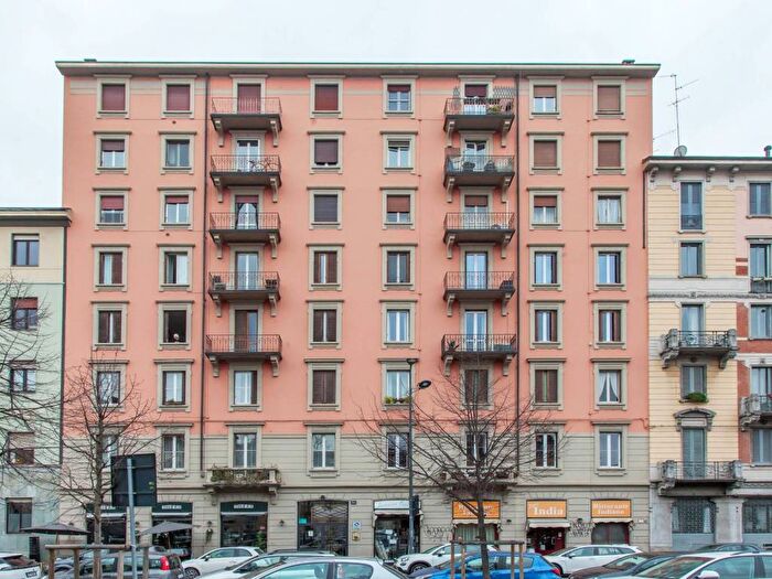 Appartamento trilocale in affitto in Via Benedetto Marcello, Buenos Aires, Milano