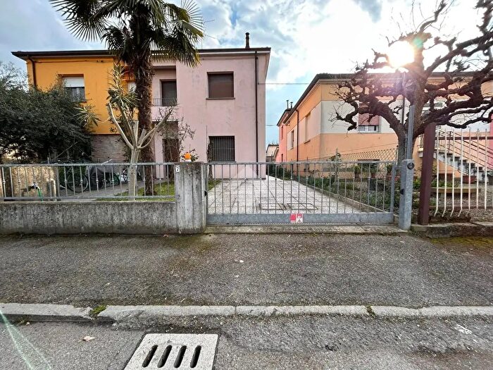 Appartamento quadrilocale in vendita in Via Marchetti, Massa Lombarda