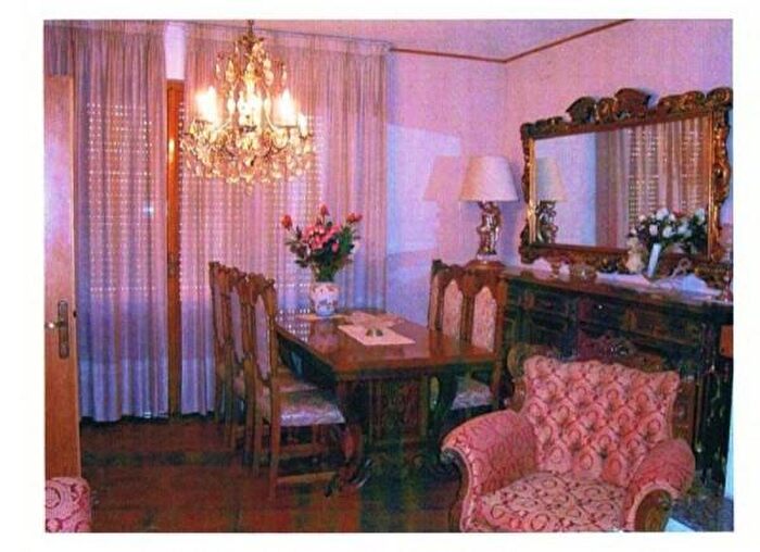 Appartamento con 6 locali in vendita in Strada Comunale Via del Commercio, Casciana Terme Lari