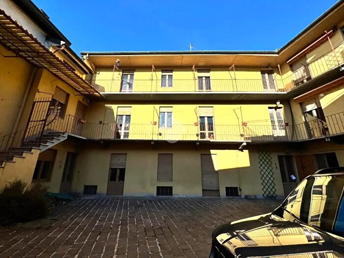 Appartamento trilocale in vendita in Via a di Dio, Cerano