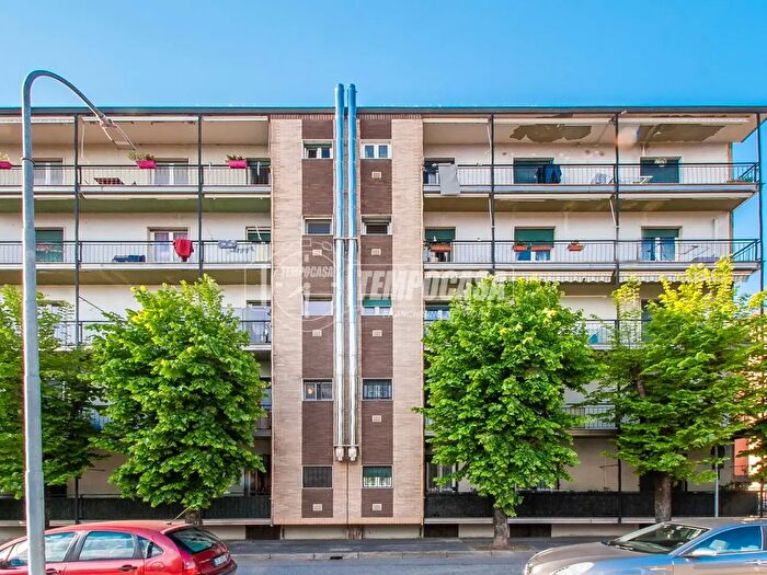 Appartamento trilocale in vendita in Via Tommaso Grossi, Paderno Dugnano