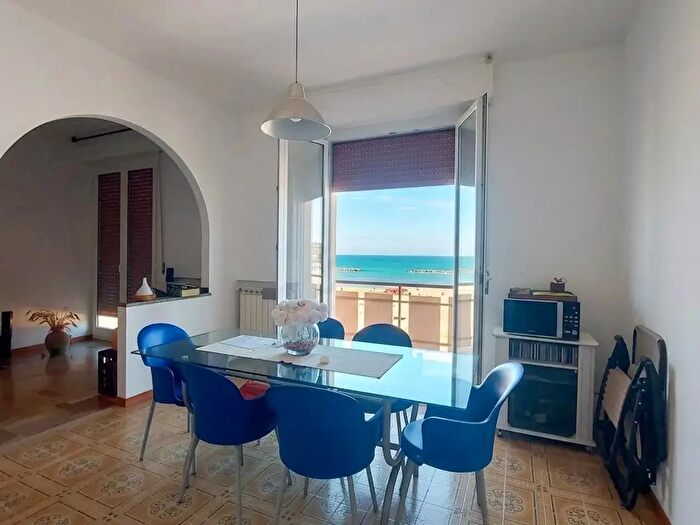 Appartamento quadrilocale in vendita in Strada Sesta di Cesano, Senigallia
