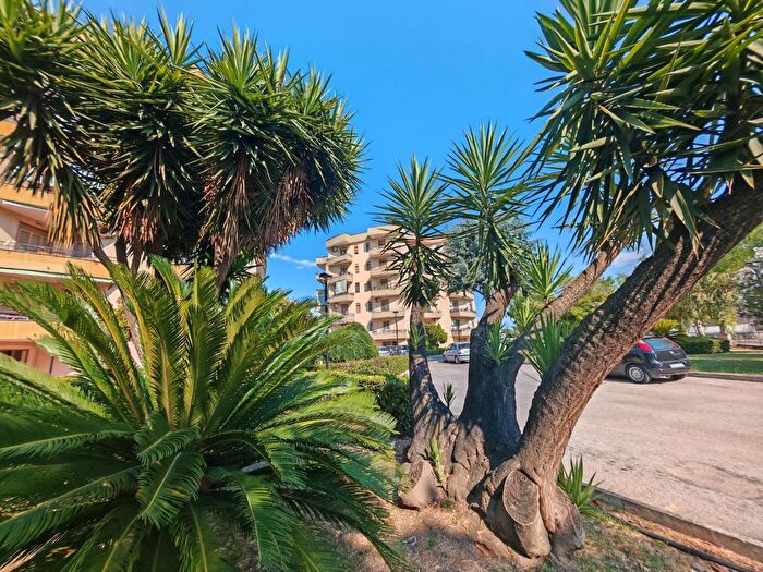 Appartamento con 5 locali in vendita in Via Santella, Santa Maria Capua Vetere