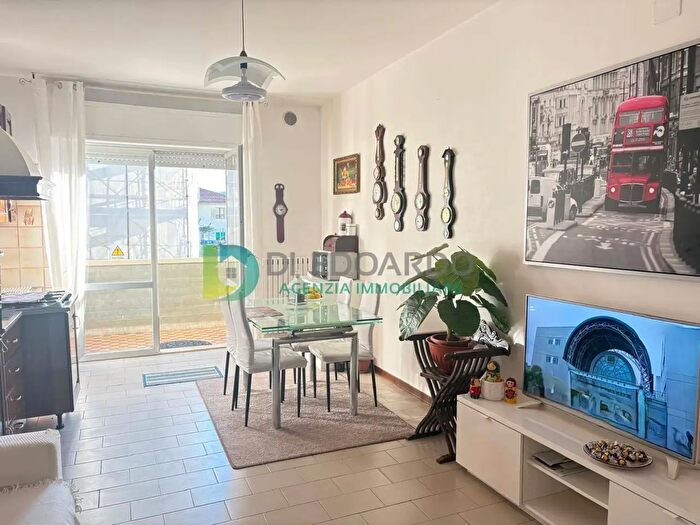 Appartamento quadrilocale in vendita in Via Amerigo Vespucci, Martinsicuro