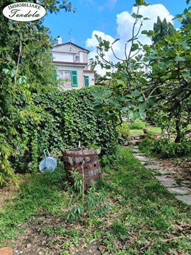 Casa con 5 locali in vendita in Fosdinovo