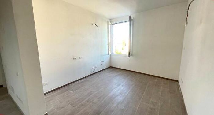 Appartamento trilocale in vendita in Strada Chiesanuova, Mantova