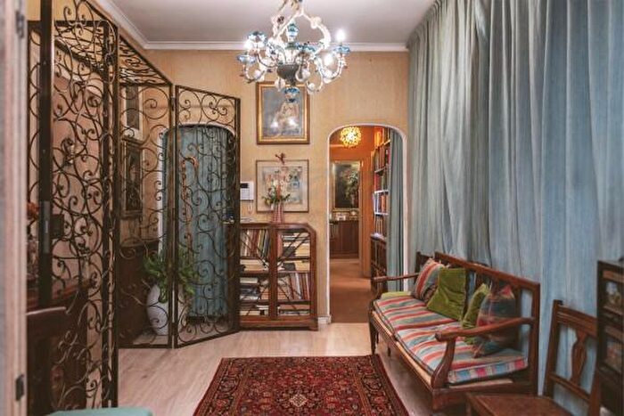 Appartamento quadrilocale in vendita in Via Vincenzo Tiberio, Roma