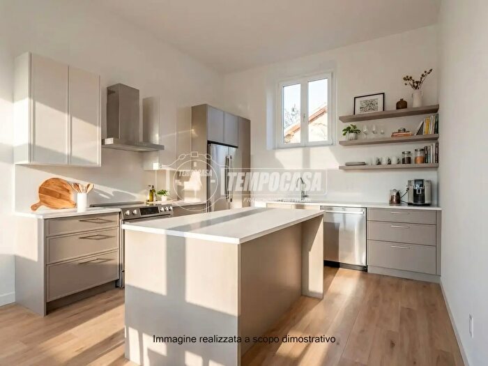 Case in Vendita e in Affitto - 3