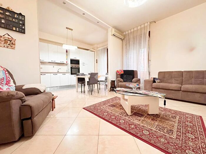 Appartamento trilocale in vendita in Via Rodi, San Severo