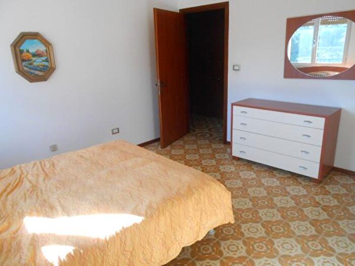 Appartamento quadrilocale in vendita in Pace, Monte Roberto