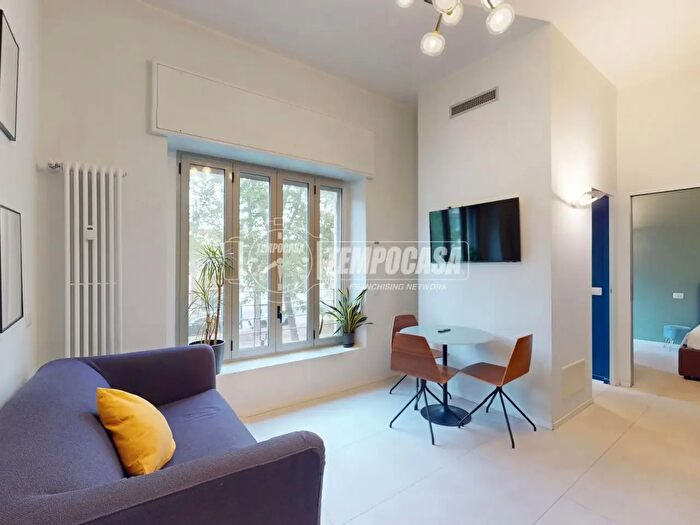 Appartamento bilocale in vendita in Via Ferrante Aporti, Milano