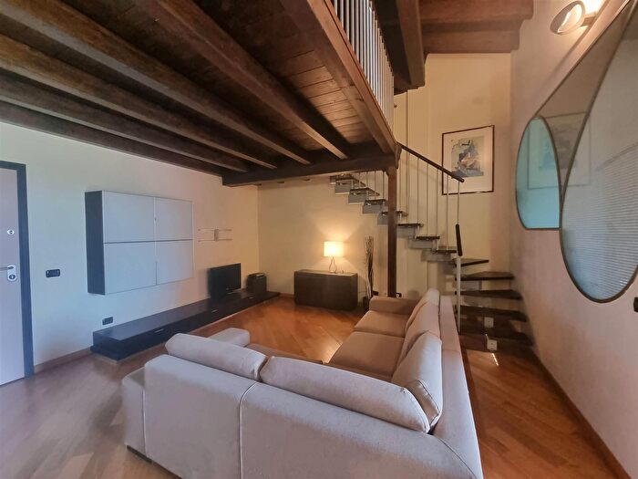 Appartamento quadrilocale in vendita in Piacenza