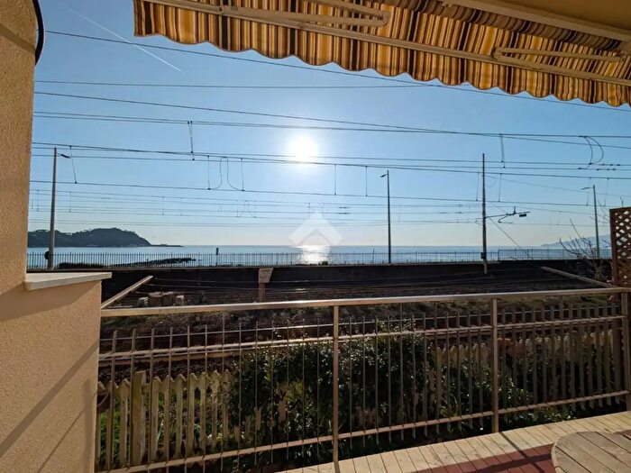 Appartamento quadrilocale in vendita in Via Antica Romana Occidentale, Sestri Levante