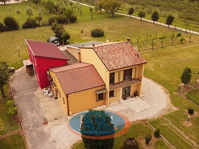 Casa con 5 locali in vendita in Via Borromeo, Rubano