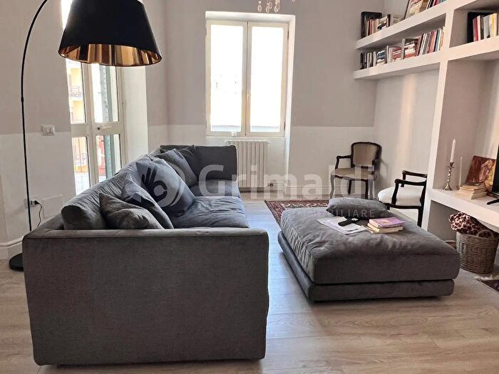 Appartamento trilocale in vendita in Via Salvatore Panareo, Lecce
