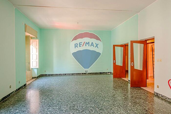 Casa con 12 locali in vendita in Via Carlo Alberto PT, Giarre