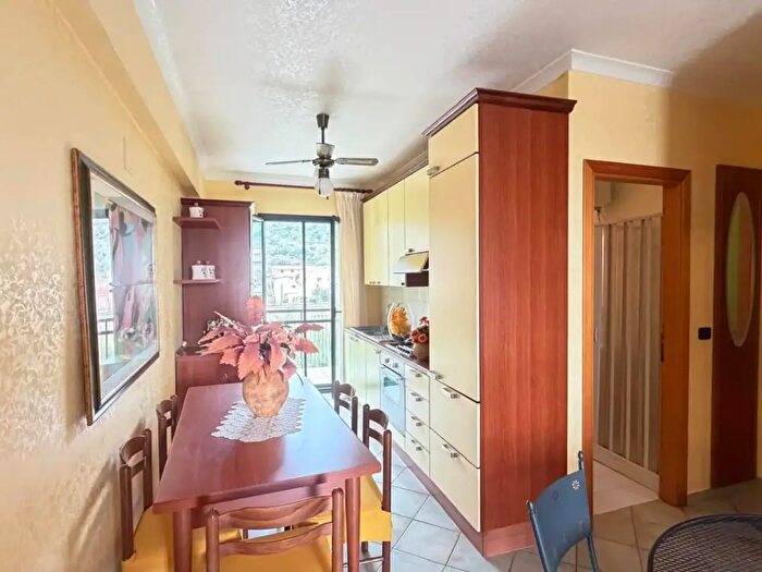 Appartamento trilocale in vendita in Marinella, Falerna