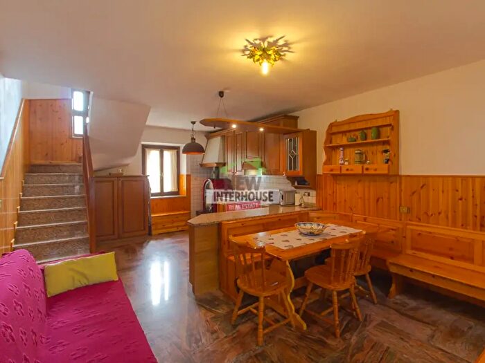 Appartamento quadrilocale in vendita in Via Cortile Monte Santo, Barcis