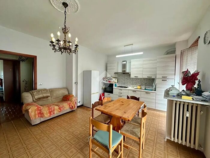 Appartamento trilocale in vendita in Via Santa Caterina, Borgaro Torinese