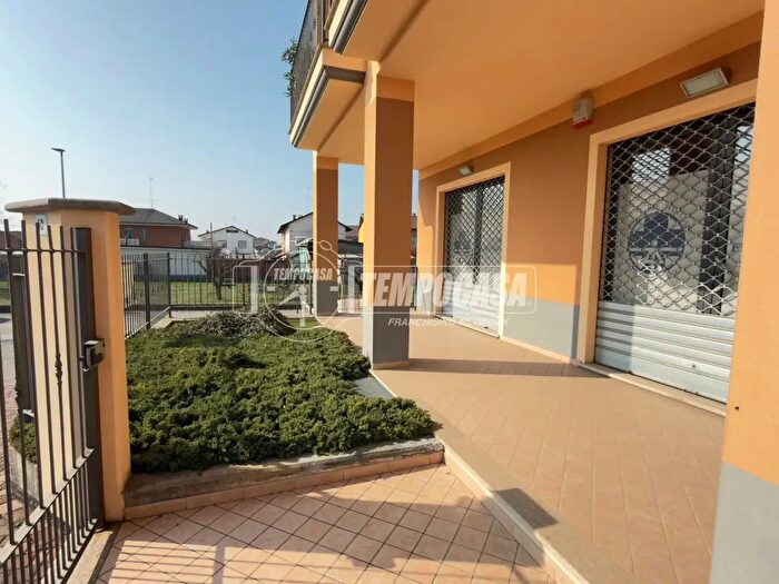 Appartamento bilocale in vendita in Via Cavour, Sanfre