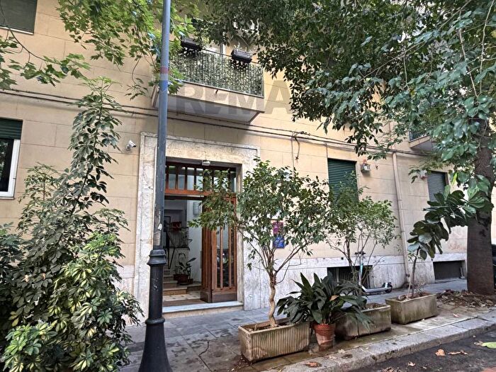 Appartamento trilocale in affitto in Via Siracusa, Politeama Ruggiero Settimo, Palermo